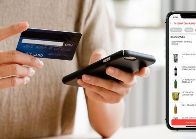 Person using a mobile phone to place F&B orders from a restaurant that is using Edgeworks Solutions Equip Orders Platform