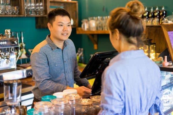 How an Advanced POS System Can Improve the Guest’s Journey in Your Restaurant